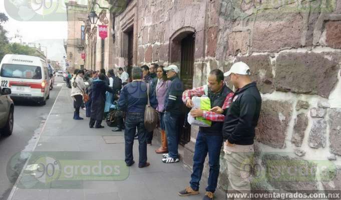 Detienen labores sindicalizados del sector salud en Michoacán - Foto 2 