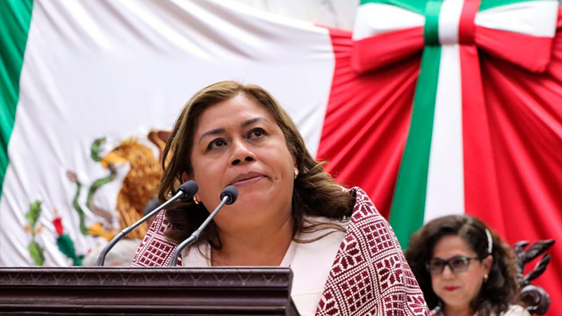 Respalda Belinda Iturbide Reforma Constitucional a la Universidad Michoacana 