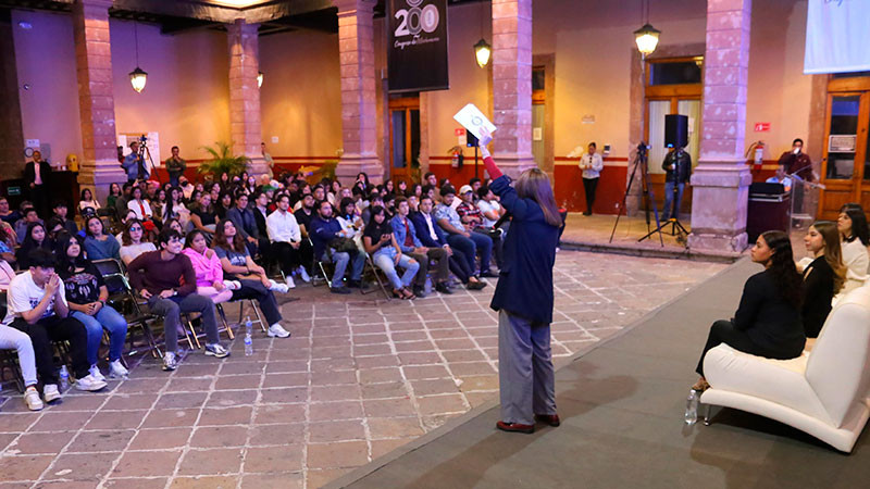 Impulsa Nalleli Pedraza la participación política de los jóvenes 
