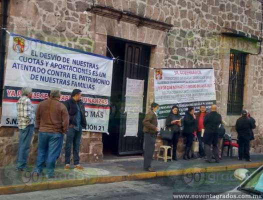 Continúa paro de labores en oficinas de la Secretaría de Salud 