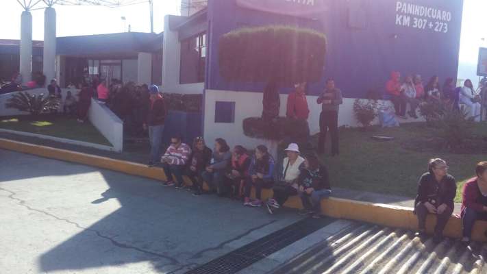 CNTE bloquea casetas de diferentes partes de Michoacán - Foto 1 