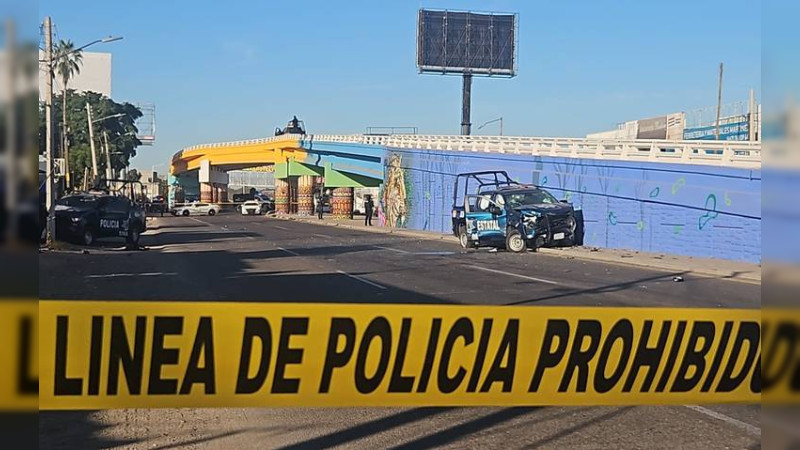 Acribillan a policías en tres patrullas cerca del aeropuerto de Culiacán, Sinaloa 