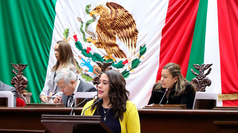 Necesaria reforma para que diputados puedan integrarse a otros grupos parlamentarios: Xóchitl Ruiz 