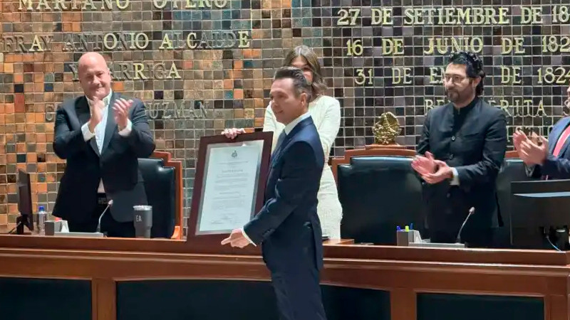 Pablo Lemus rinde protesta como gobernador de Jalisco 
