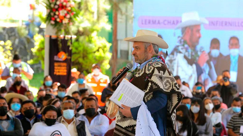 Con reforma se reconocen faenas en comunidades indígenas: Bedolla 