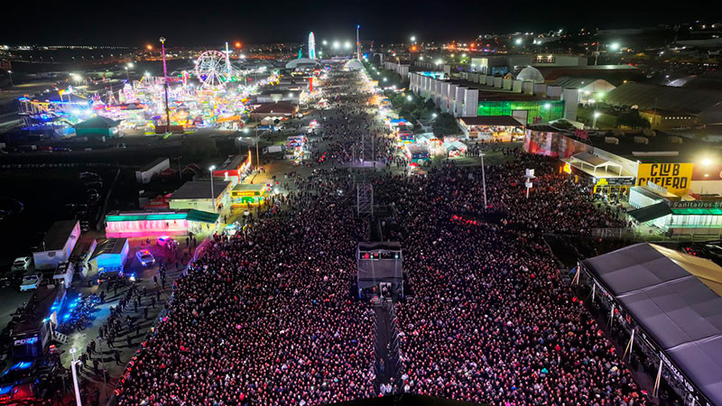 Prevalece la convivencia familiar y ambiente festivo en la Feria Internacional Ganadera de Querétaro 2024 