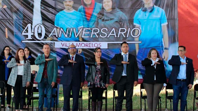 Celebra Julio César Conejo Alejos 40 años de excelencia educativa y compromiso con la comunidad del COBAEM Villa Morelos 