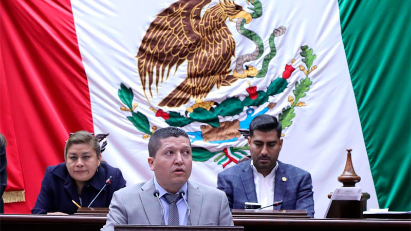 Propone Vicente Gómez atender la salud mental desde la escuela 