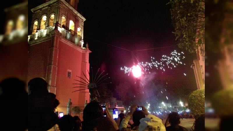 Uso de pirotecnia, fundamental en la vida de la Iglesia Católica: Vicario de Querétaro 