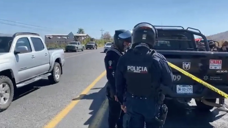 Grupo armado se enfrenta a policías en Tarímbaro, en la periferia de Morelia, Michoacán 