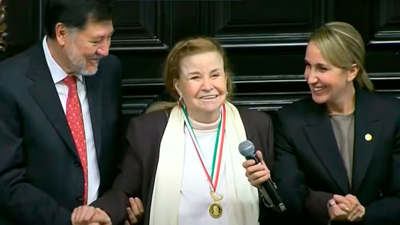 Senado entrega Medalla Belisario Domínguez a la periodista Ninfa María Deándar 