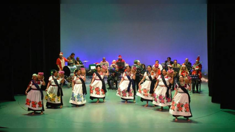 SEE vive su Festival Navideño entre música y baile