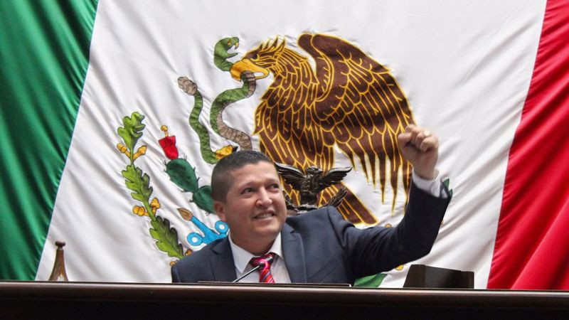 Pleno del Congreso de Michoacán avala incremento salarial para docentes del Telebachillerato 