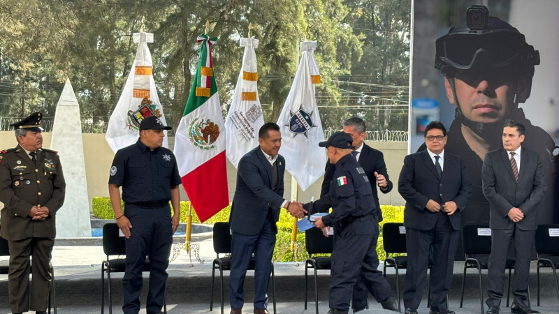 Reconocen a elementos de la Guardia Civil por el día del Policía 