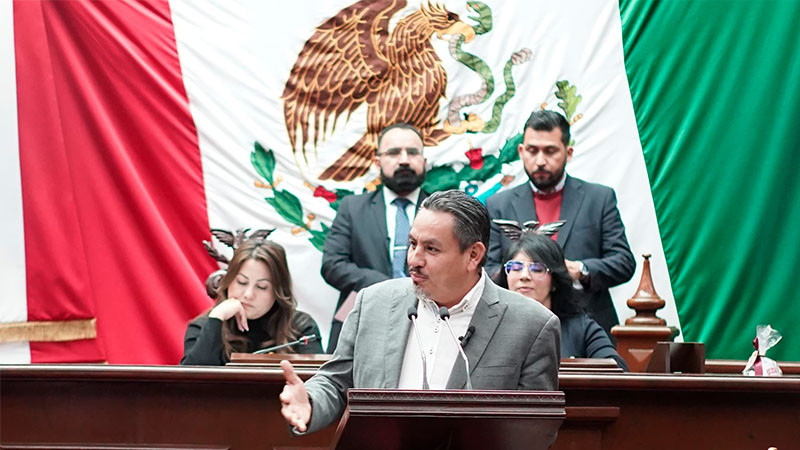 Jueces y magistrados no pueden ser seleccionados bajo criterios políticos o partidistas: Víctor Manríquez 