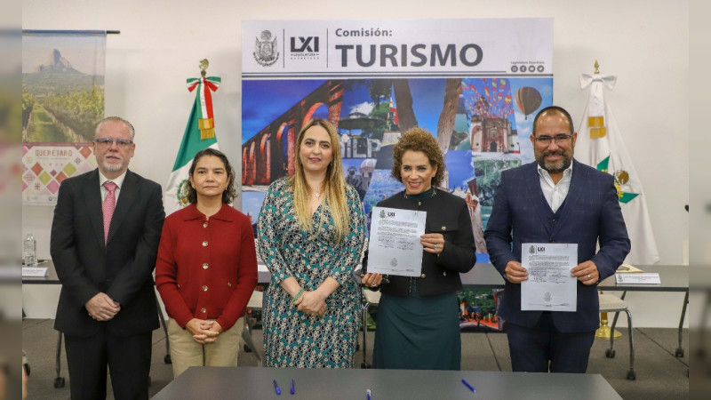 Comisión de Turismo firma convenio con Canaco San Juan del Río, Querétaro 