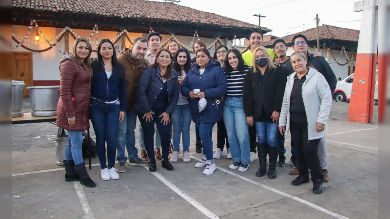 Posadas llenan de alegría a Sanambo y San Jerónimo Purenchécuaro: Alma Mireya González