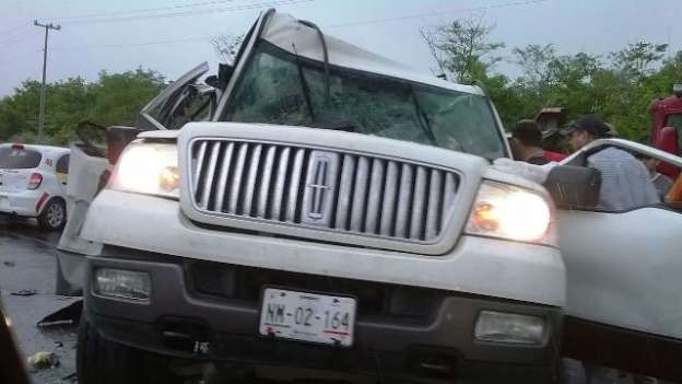 Mueren cuatro jóvenes sobre la autopista siglo XXI, en Michoacán - Foto 1 