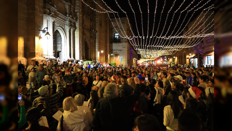 Alegría y tradición en Posada Navideña de Morelia