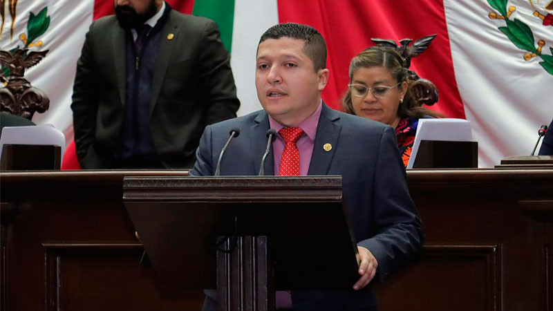 Iniciativas presentadas durante el primer periodo responden a demandas del pueblo: Vicente Gómez Núñez  