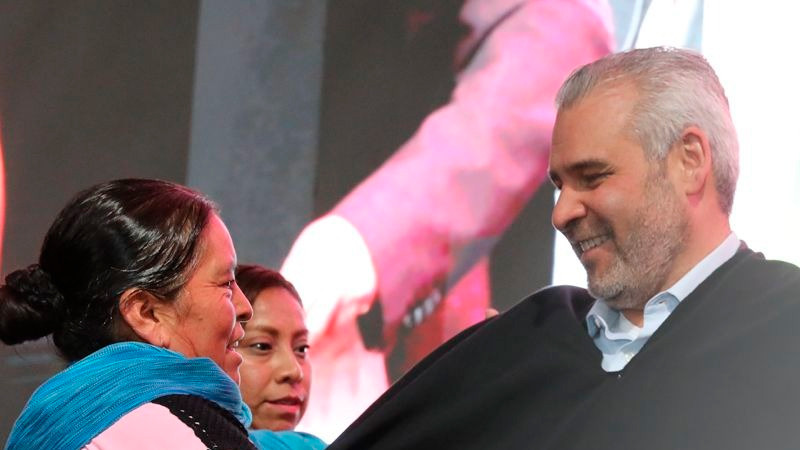 Bedolla en el top 5 de gobernadores mejor evaluados con relación a Sheinbaum 
