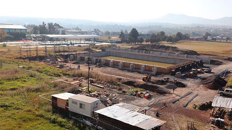 Avanzan a paso firme los trabajos de la nueva alberca Olímpica en la UMSNH 