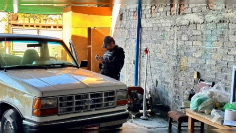 Fiscalía de Michoacán catea y asegura dos vehículos, uno con reporte de robo 