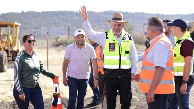 Destaca Bedolla inversión de 5 mil millones de pesos en rehabilitar red carretera de Michoacán 