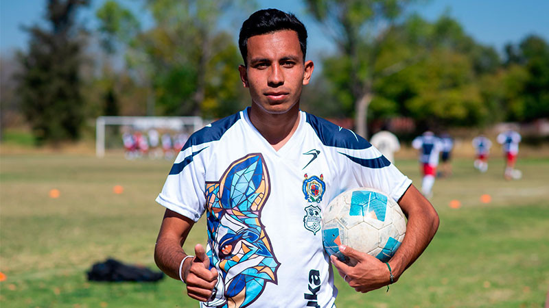 Liderato de goleo motiva al “Tigre”, jugador de la UMSNH  