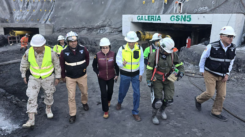 Autoridades federales se reunieron con familias de los mineros de El Pinabete para presentar avances en la búsqueda del último trabajador 