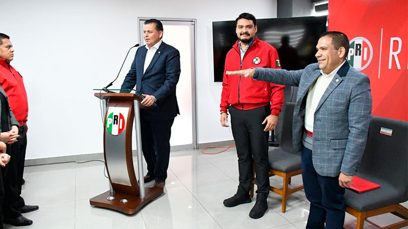 Nuestra ruta es ir a los municipios por las y los mejores priistas: Memo Valencia 