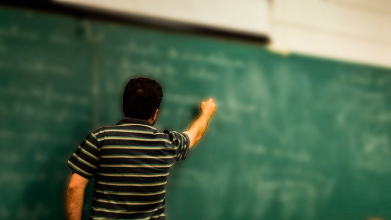SEP promete mejorar condiciones de docentes 