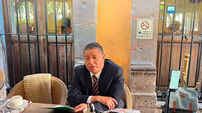 Denuncia ex funcionario universitario desvió de recursos en rectorado de Gilberto Herrera  