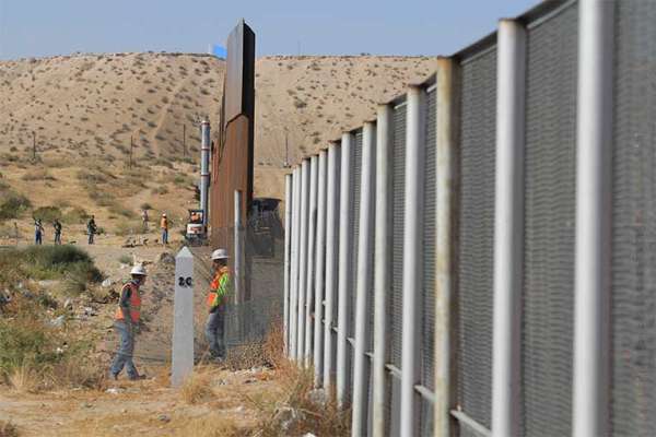 Empresa mexicana se ofrece a vender el material para construir el muro de Donald Trump 