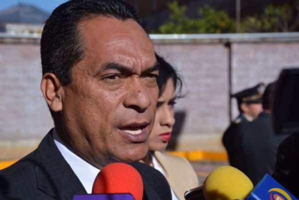 Reconoce Adrián López que aumento en tasas de interés repercutirán finanzas del estado 