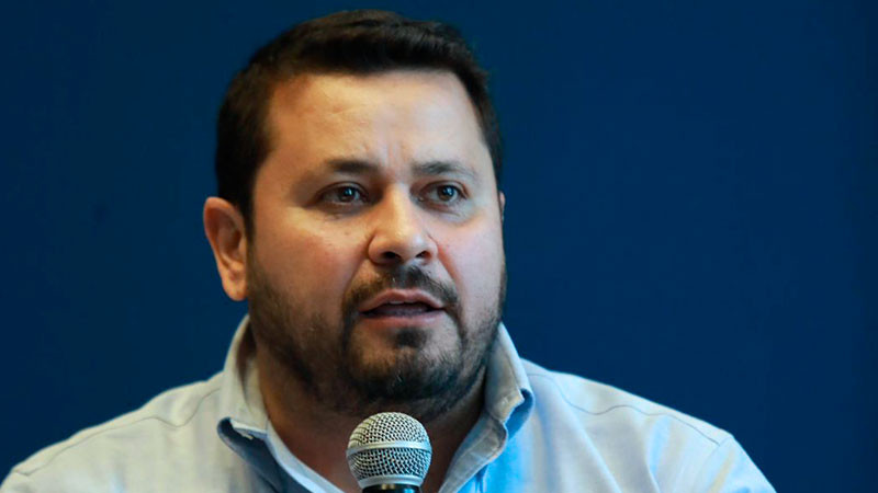 Refrenda Armando Tejeda compromiso con migrantes michoacanos 
