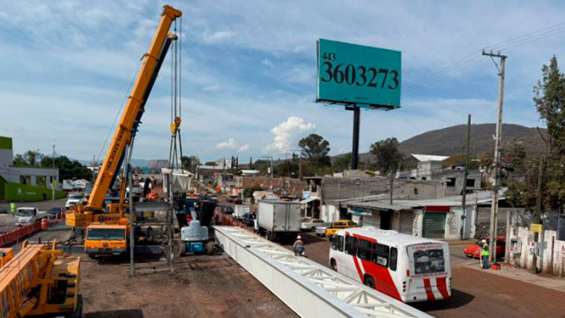 Paso superior vehicular de Villas del Pedregal con 73 por ciento de avance: Bedolla 