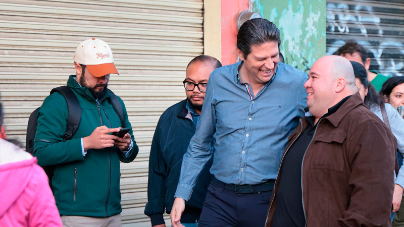 Alfonso Martínez revisa rehabilitación de Mercado del Auditorio 