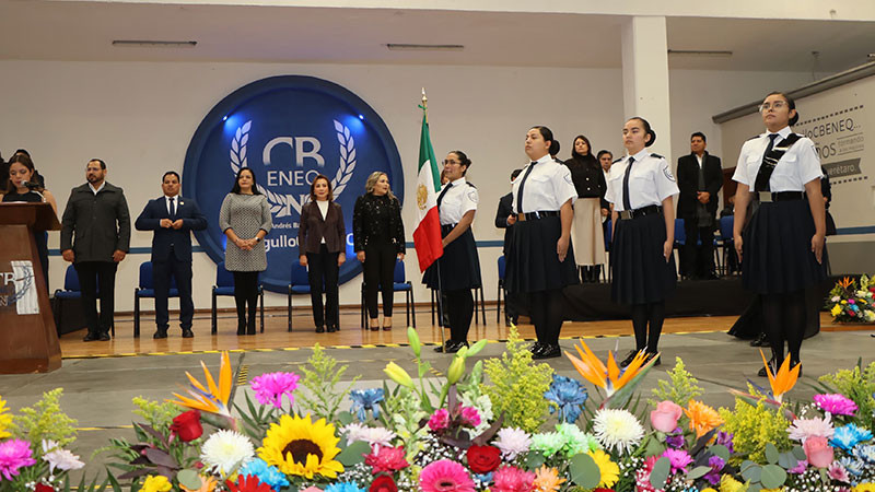 Reconocen labor de Centenaria y Benemérita Escuela Normal del Estado de Querétaro por su 139 aniversario 