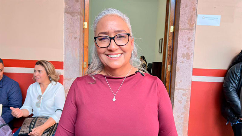 Emma Rivera llama a prepararse responsablemente ante posibles retornos de connacionales migrantes 