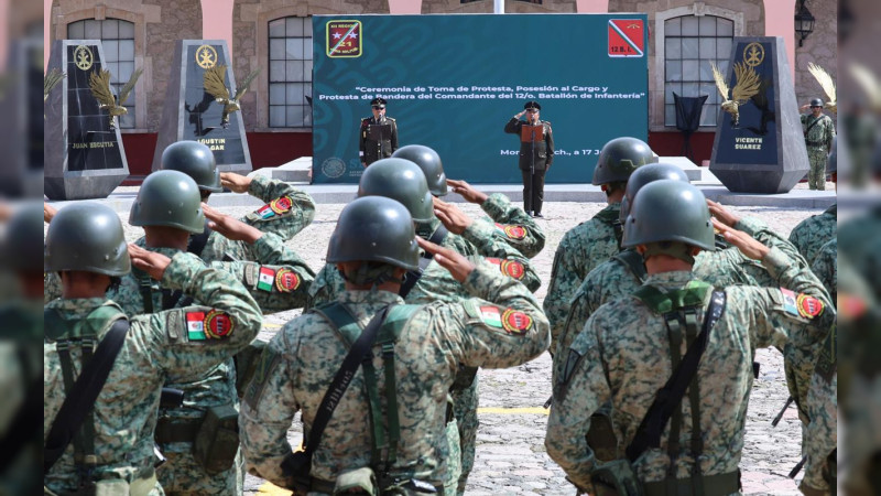 Compra el hampa a militares en Michoacán: Por mil pesos soldado vendió al Comandante del 12º Batallón de Infantería en Morelia; un sargento se vendió por 30 mil 