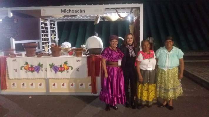 Cocineras Tradicionales y artesanos michoacanos participan en el IV Foro Mundial de la Gastronomía Mexicana 