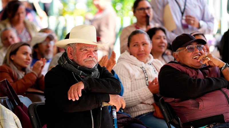 Arranca en Zitácuaro campaña de cirugía de cataratas 'Ver por México' 