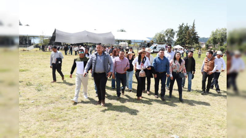 Araceli Saucedo reconoce apoyo de la presidenta Sheinbaum a favor de las y los productores del campo 
