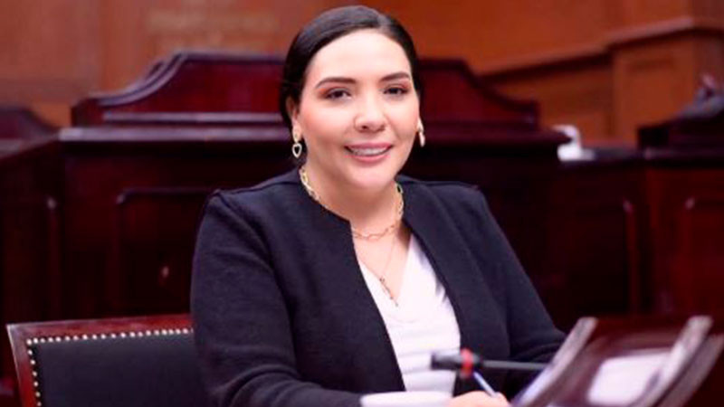 Acceso equitativo a la salud, demanda que debe ser atendida: Adriana Campos 