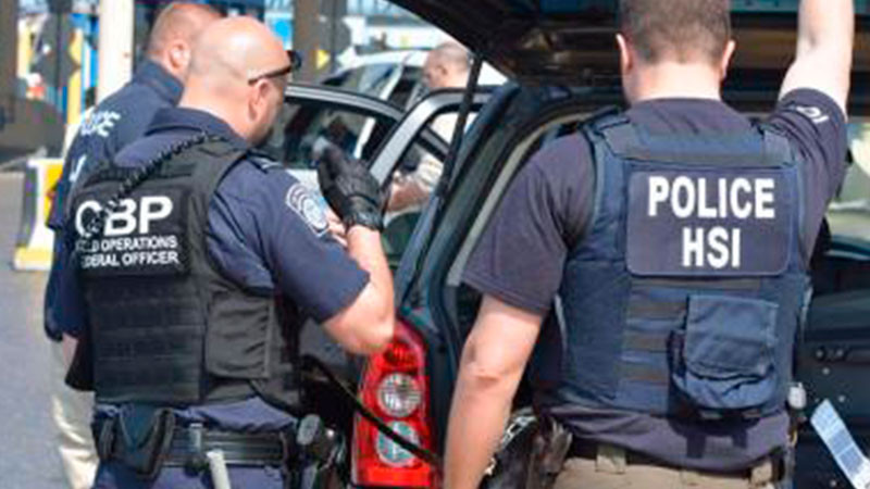 Agentes de ICE vestidos de civil detienen a tres migrantes en Tenessee 