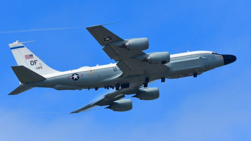 Claudia Sheinbaum pide a Estados Unidos compartir información de vuelos espía en México 