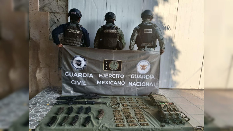 Aseguran explosivos y armamento tras enfrentamiento en Apatzingán, Michoacán: Abaten a dos pistoleros 