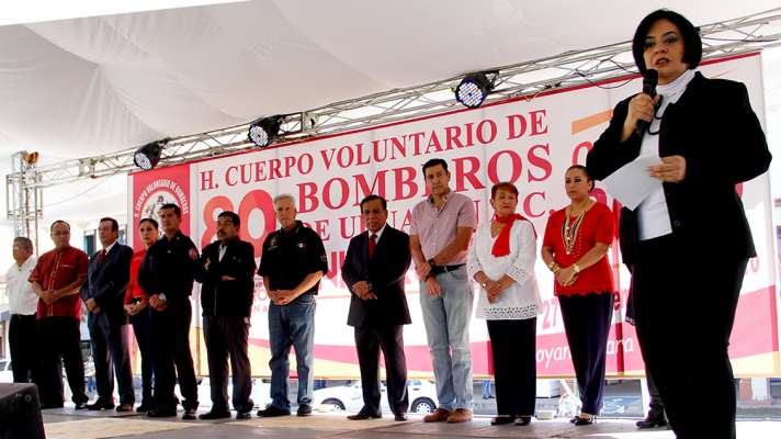 Desairado acto de aniversario  de los Bomberos de Uruapan 