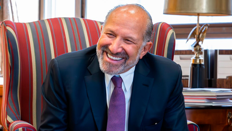 Howard Lutnick es ratificado como secretario de Comercio de EEUU 